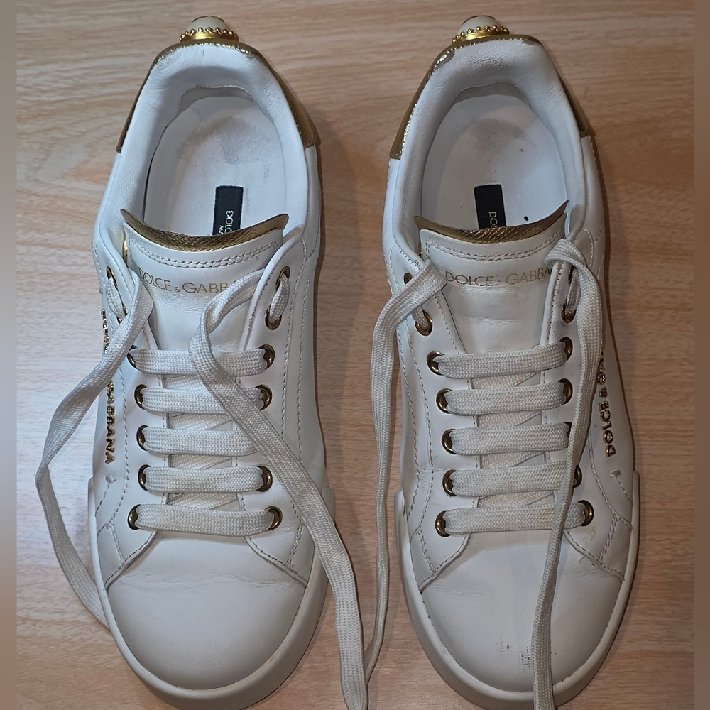 Dolce & Gabbana Women's Sneakers in White and Gold Size 6
